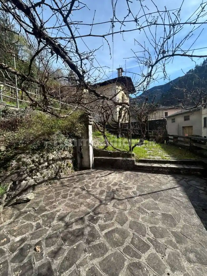 Appartamento in vendita a Olmo al Brembo
