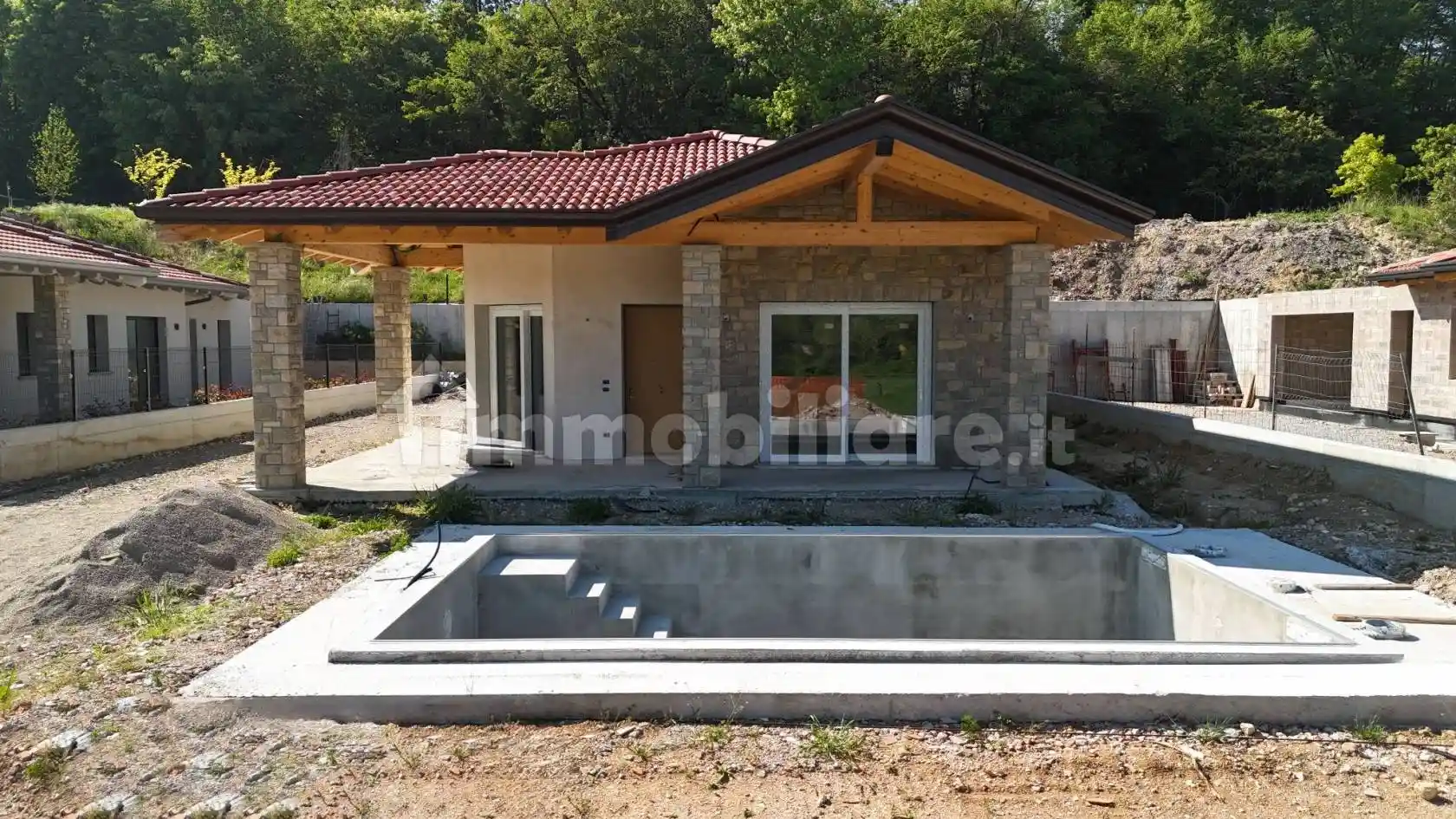 Villa in vendita a Soiano del Lago