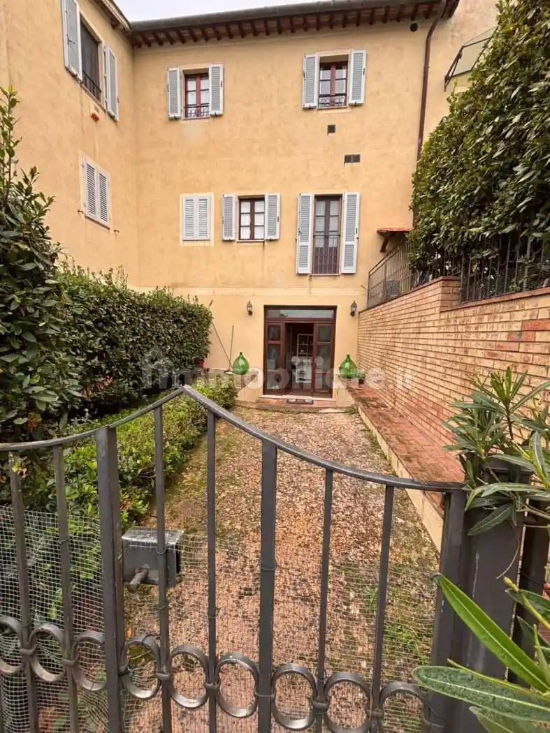 Villa in vendita a Siena