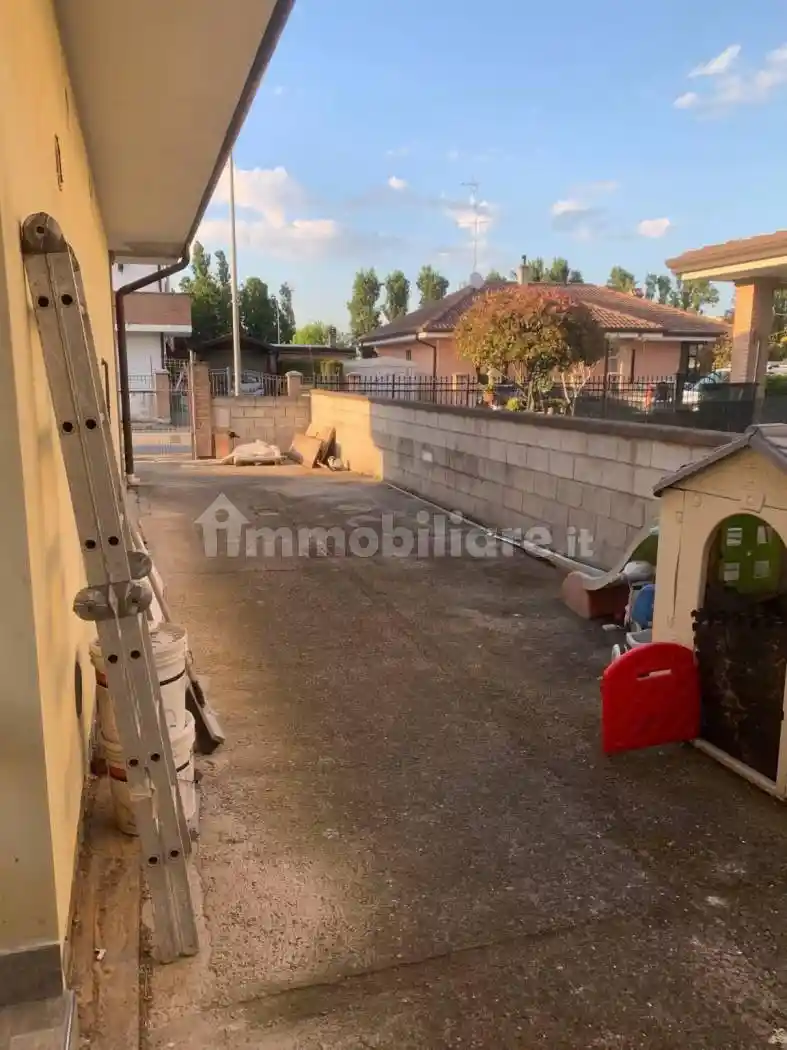 Villa in vendita a Lagosanto