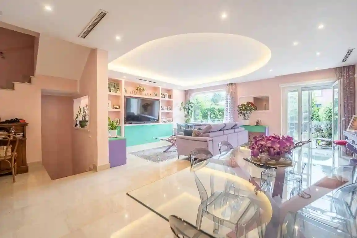 Villa - foto 2