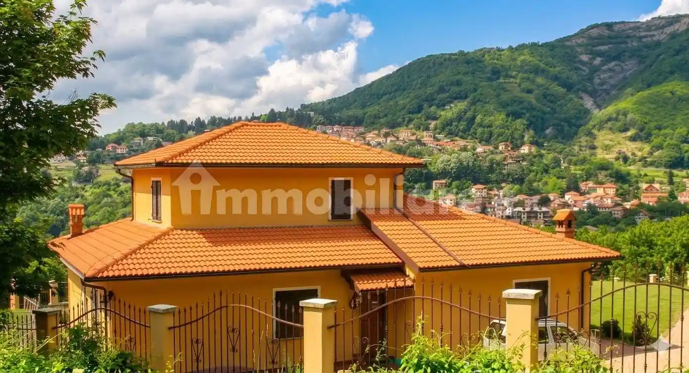 Villa in vendita a Savignone