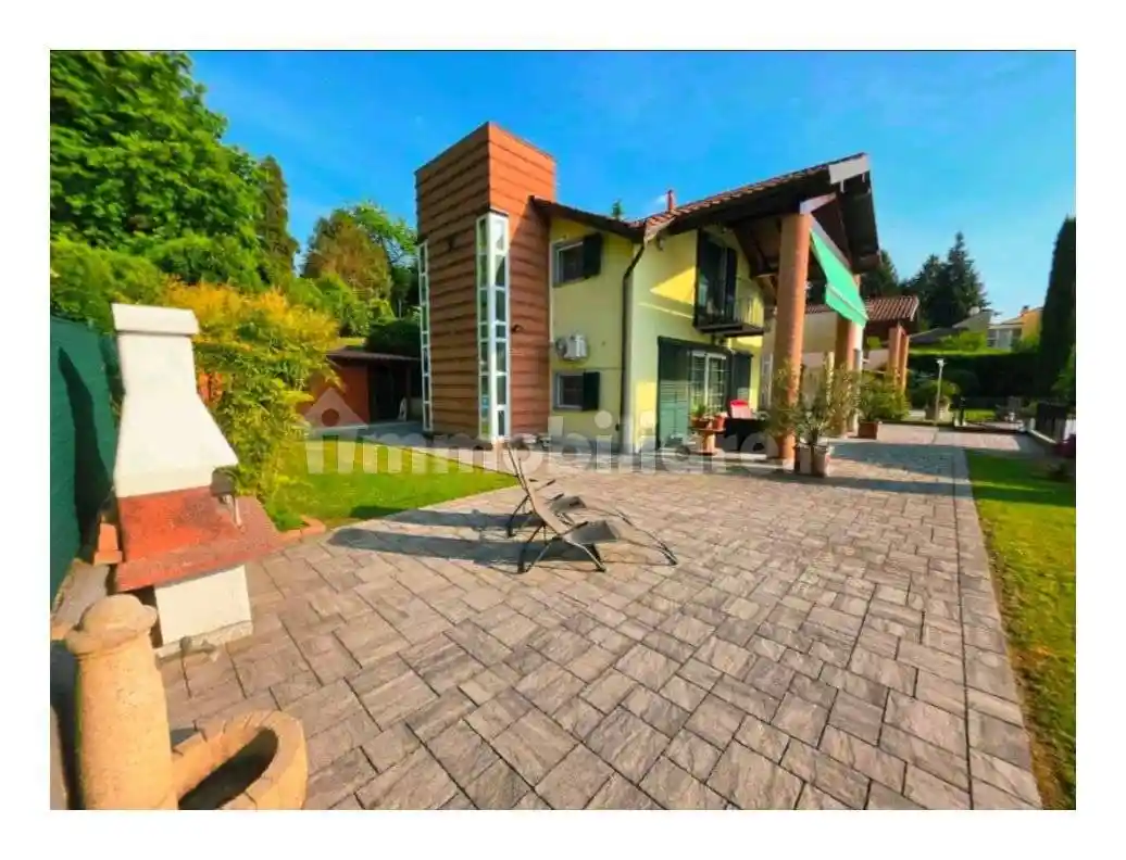 Villa in vendita a Morazzone