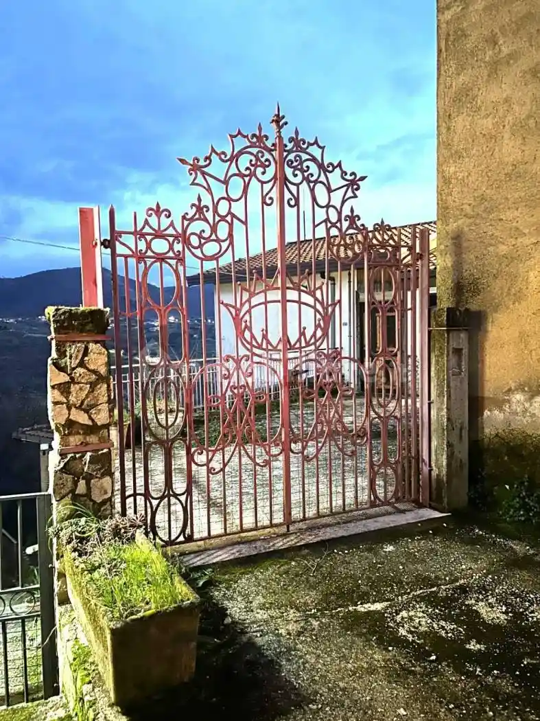 Casa indipendente in vendita a Candida