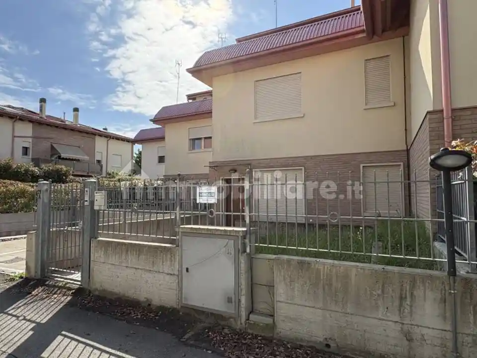 Villetta a schiera in vendita a Ozzano dell'Emilia