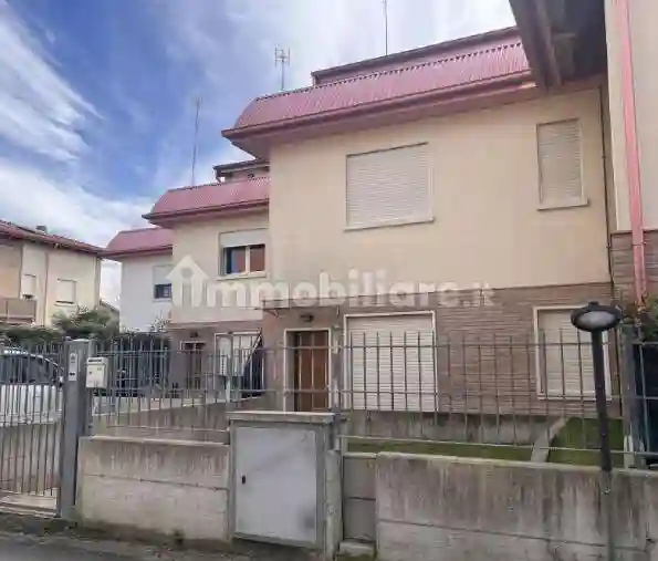 Villetta a schiera - foto 2