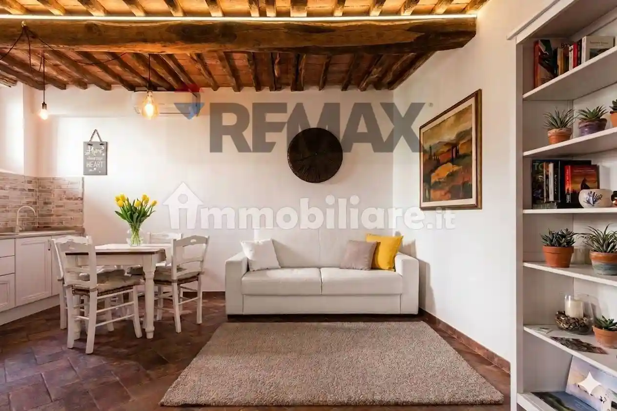 Appartamento in vendita a Lucca