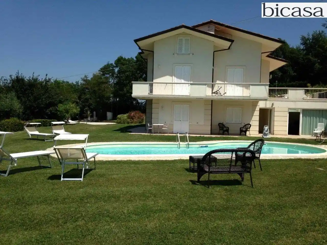 Villa in vendita a Montelabbate