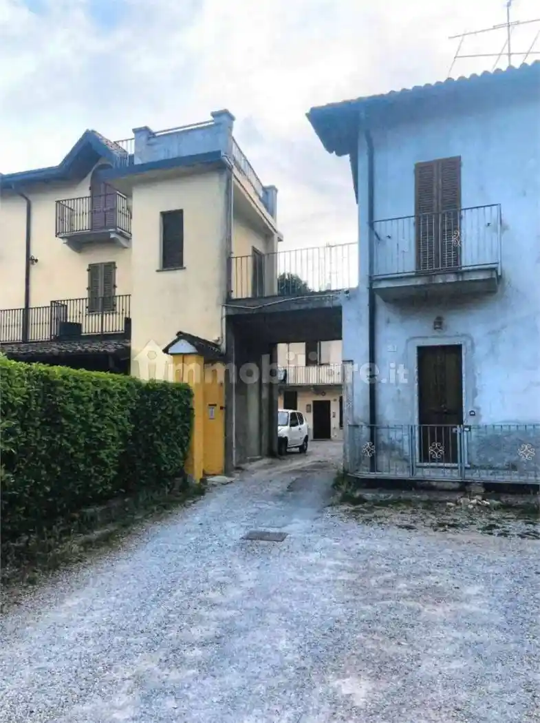 Appartamento in vendita a Albavilla