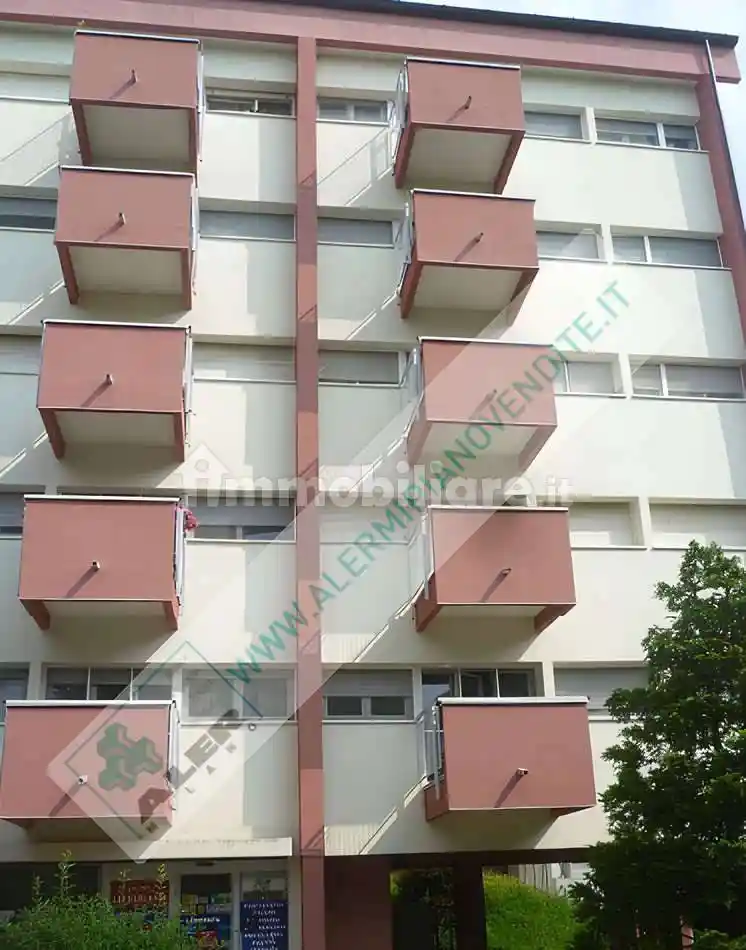 Appartamento in vendita a Locate di Triulzi