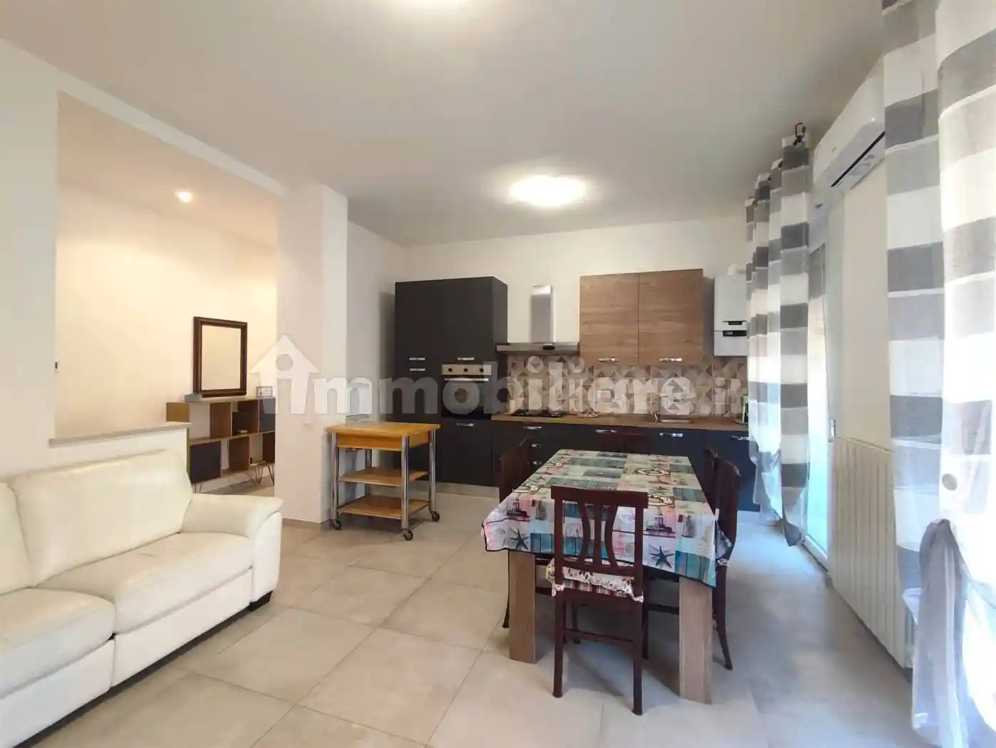 Appartamento in affitto a Follonica