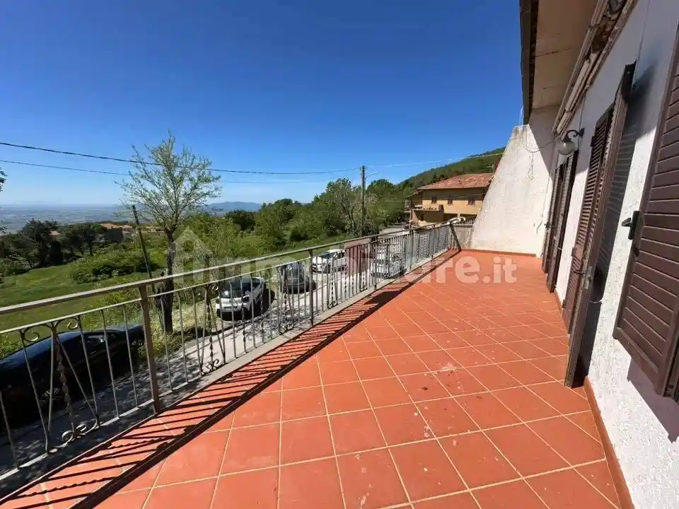 Appartamento in vendita a Roccastrada