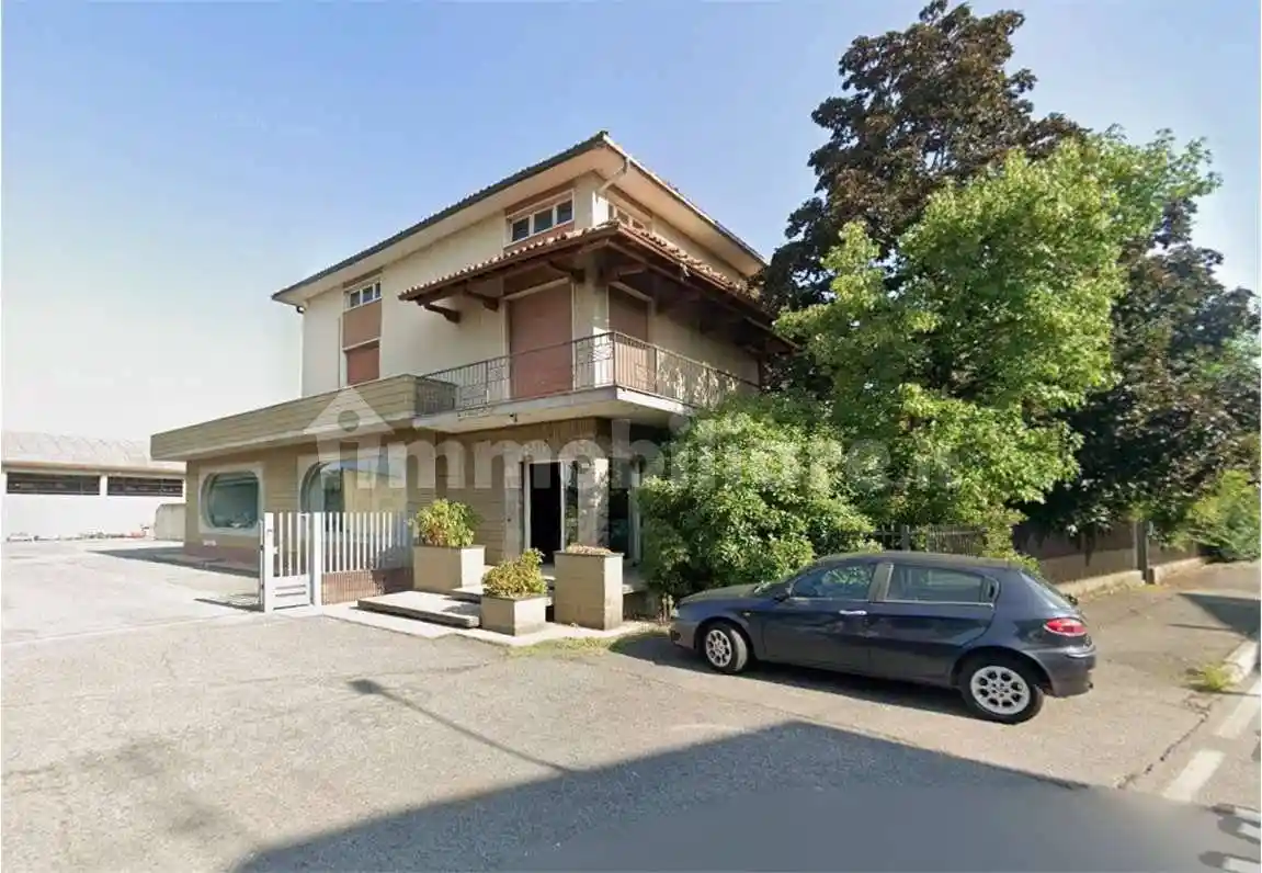 Palazzo - Stabile in vendita a Palazzolo sull'Oglio