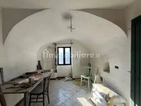 Appartamento in vendita a Chiusanico