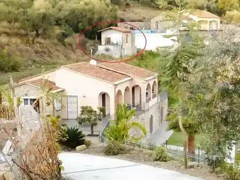 Rustico - Casale in vendita a Cipressa