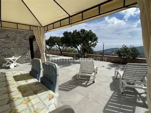 Appartamento in vendita a Imperia