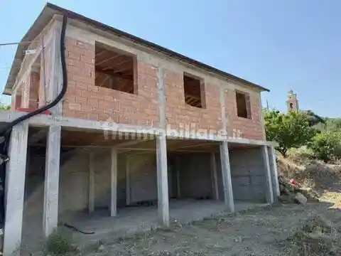 Villa in vendita a Imperia