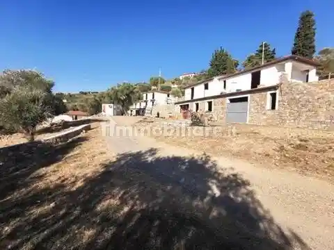 Villa in vendita a Imperia