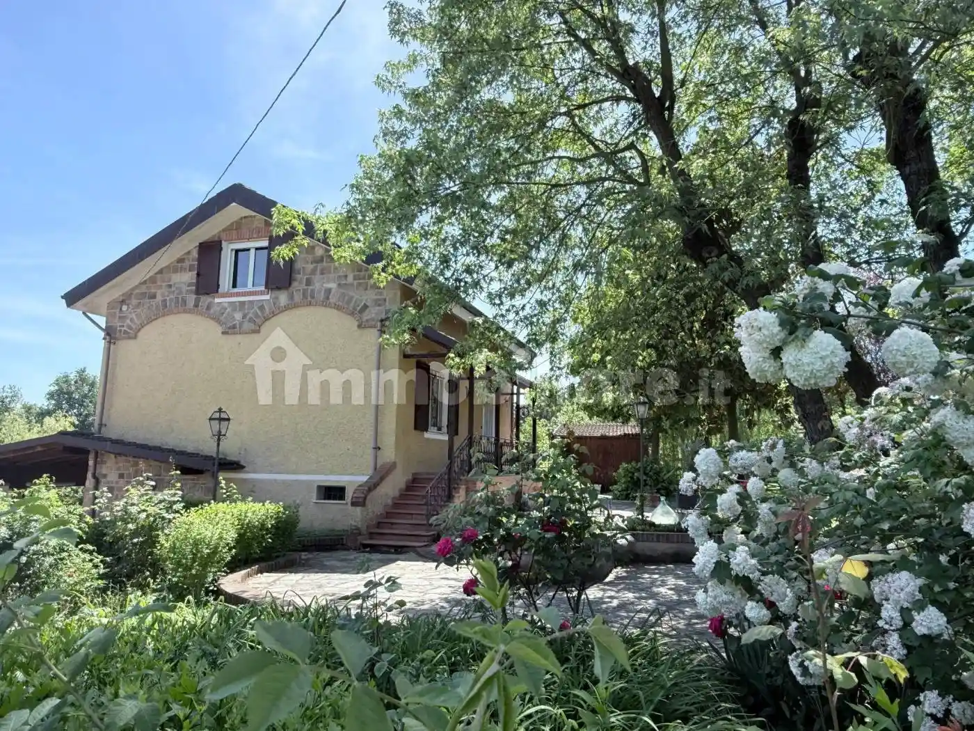 Villa in vendita a Sezzadio