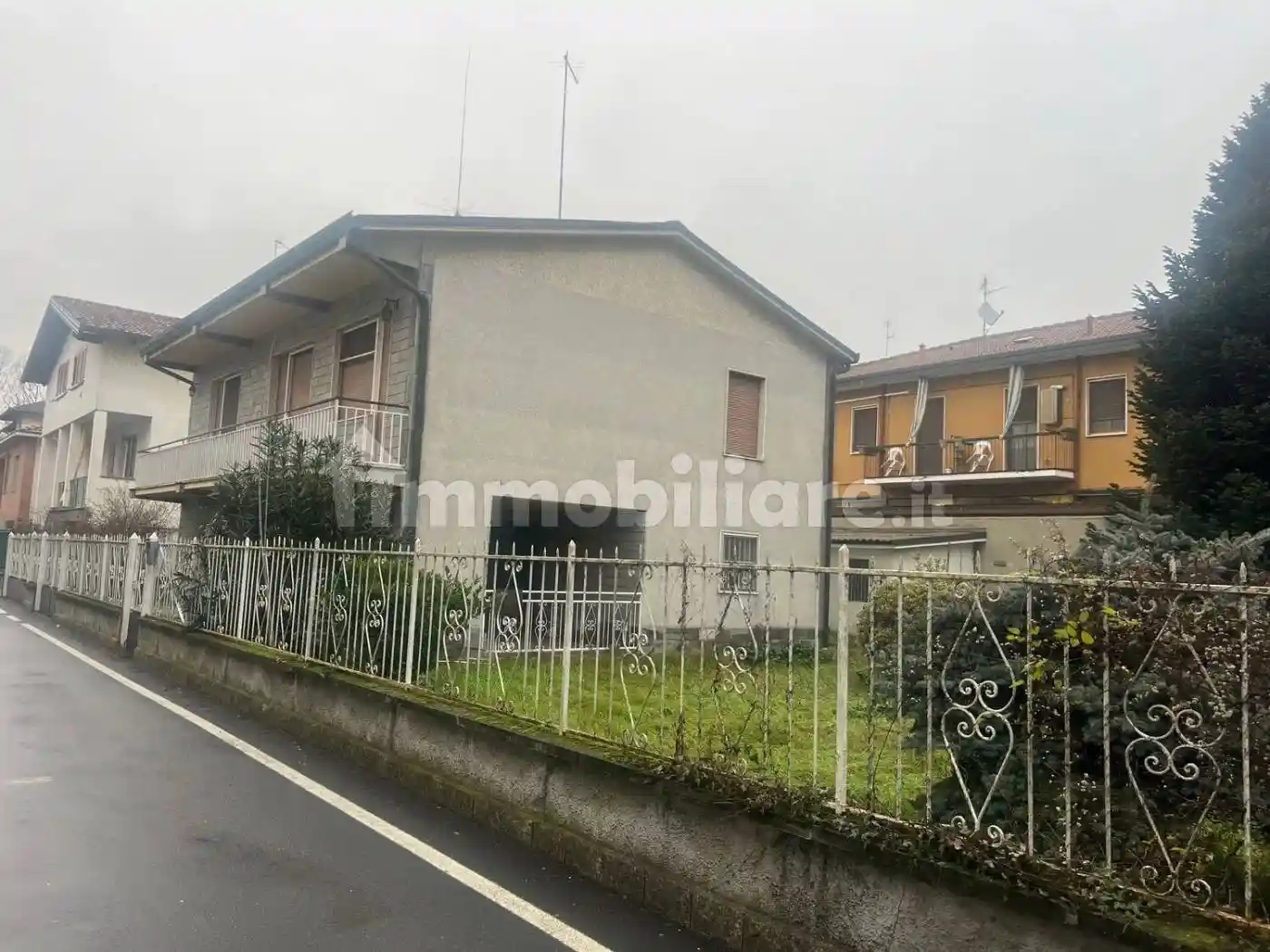 Villa in vendita a Lacchiarella