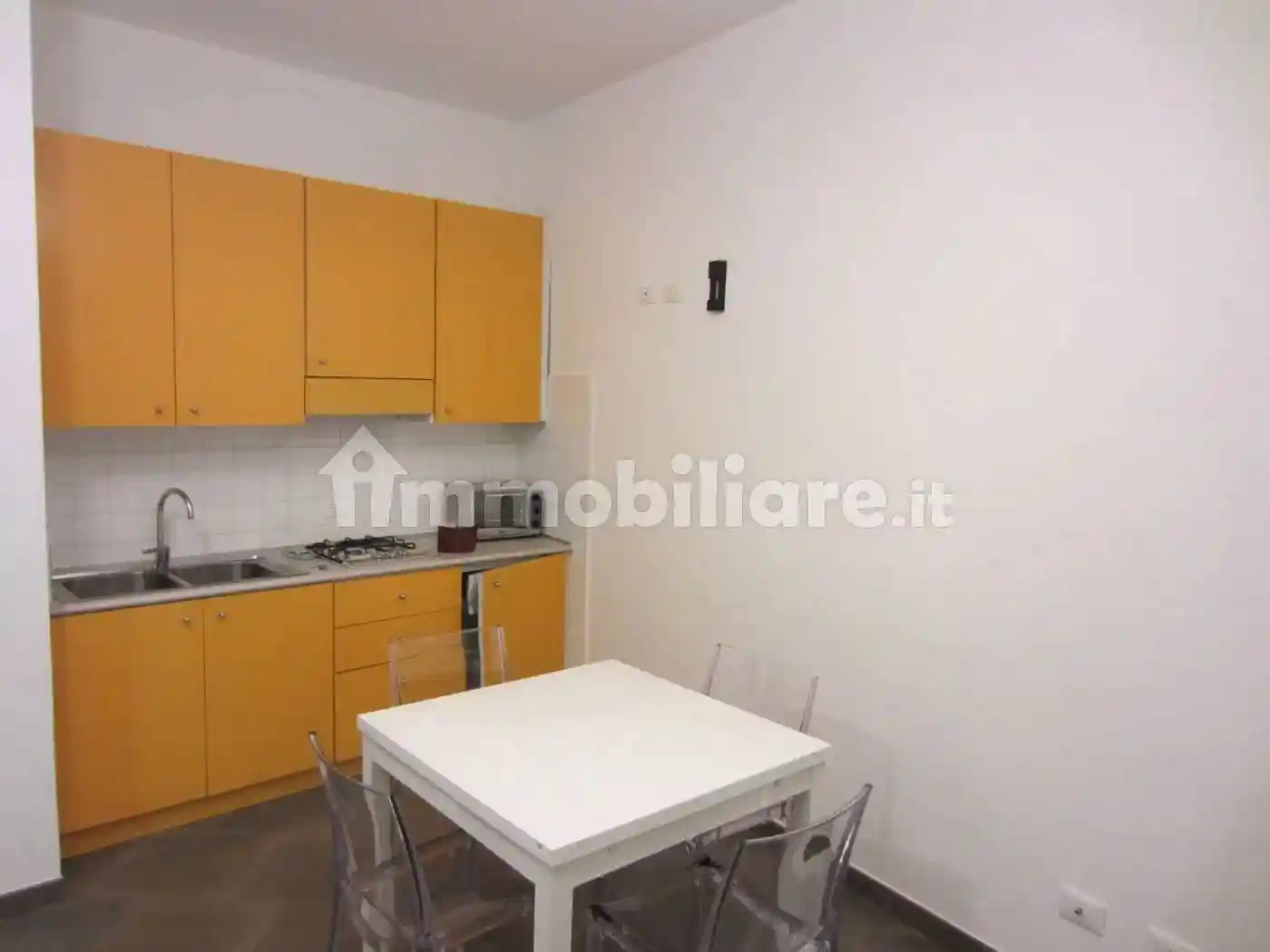 Appartamento in vendita a Pavia