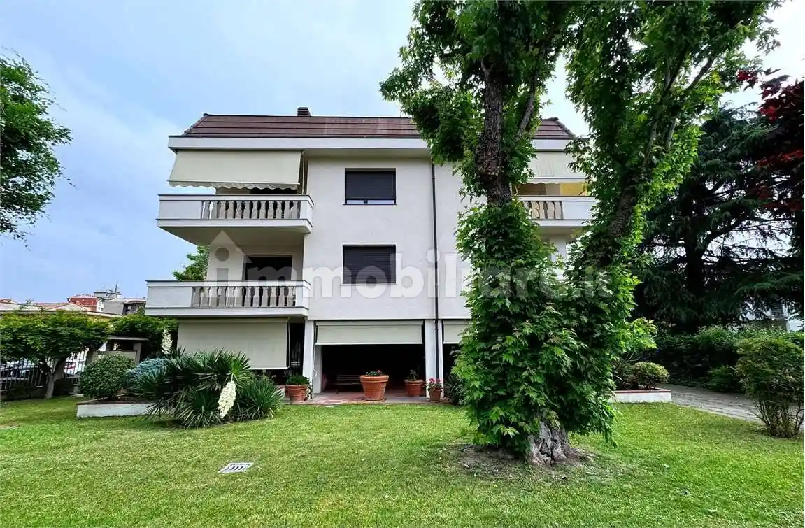 Appartamento in vendita a Voghera
