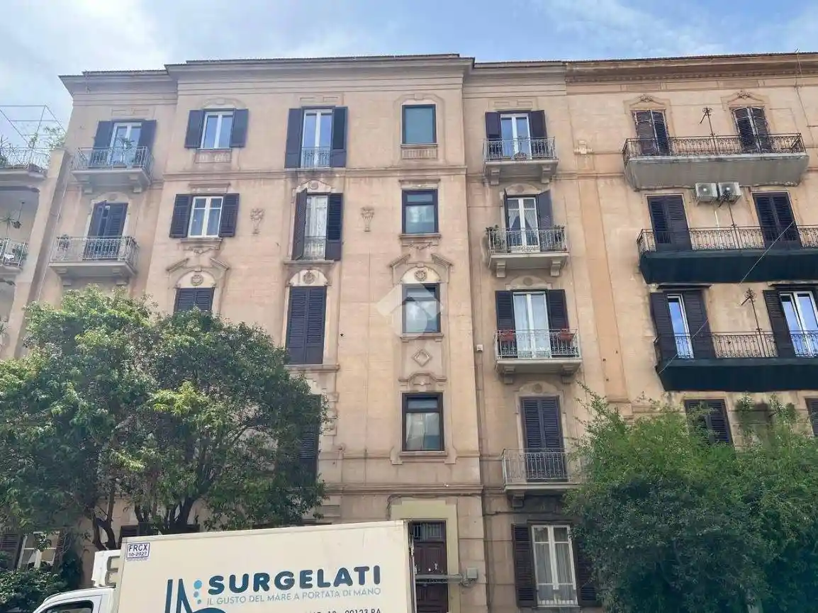 Appartamento in vendita a Palermo