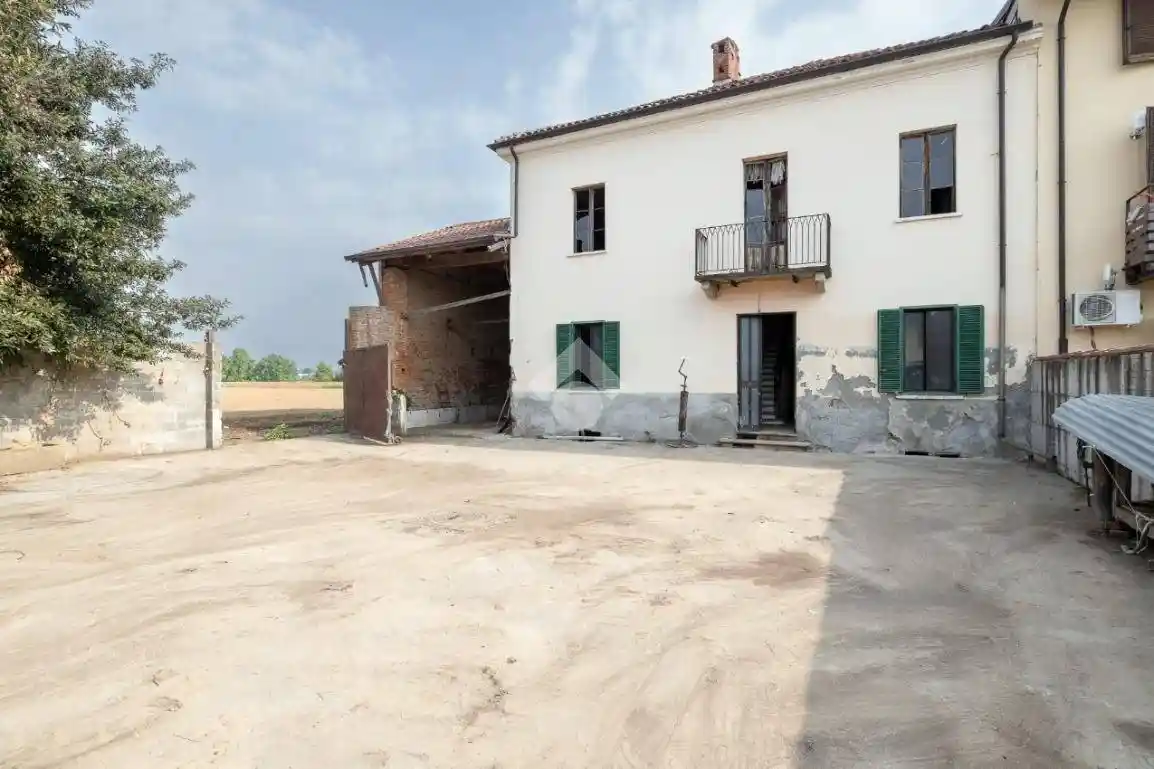 Casa indipendente in vendita a Riva Presso Chieri