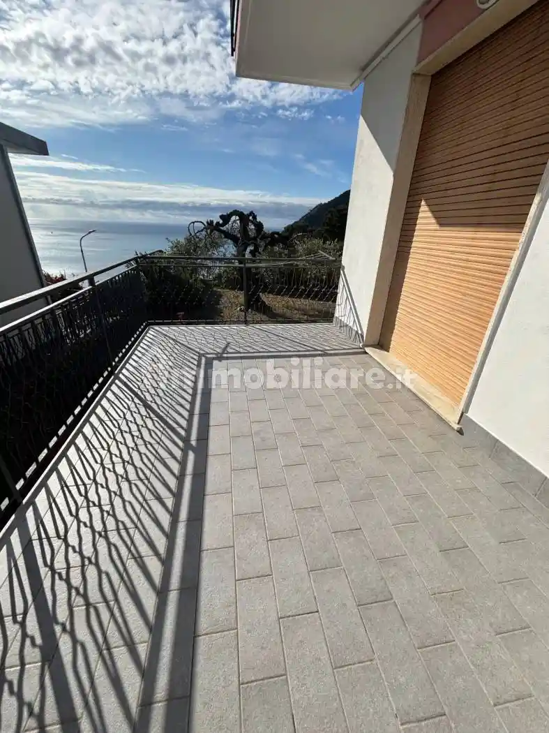 Appartamento in vendita a Laigueglia
