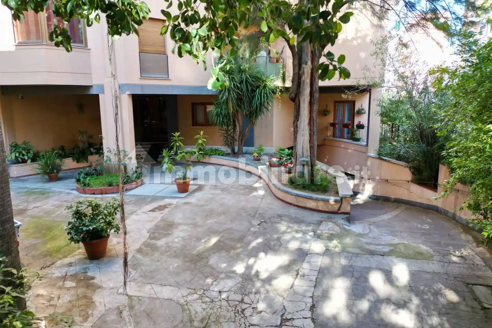 Appartamento in vendita a Palermo
