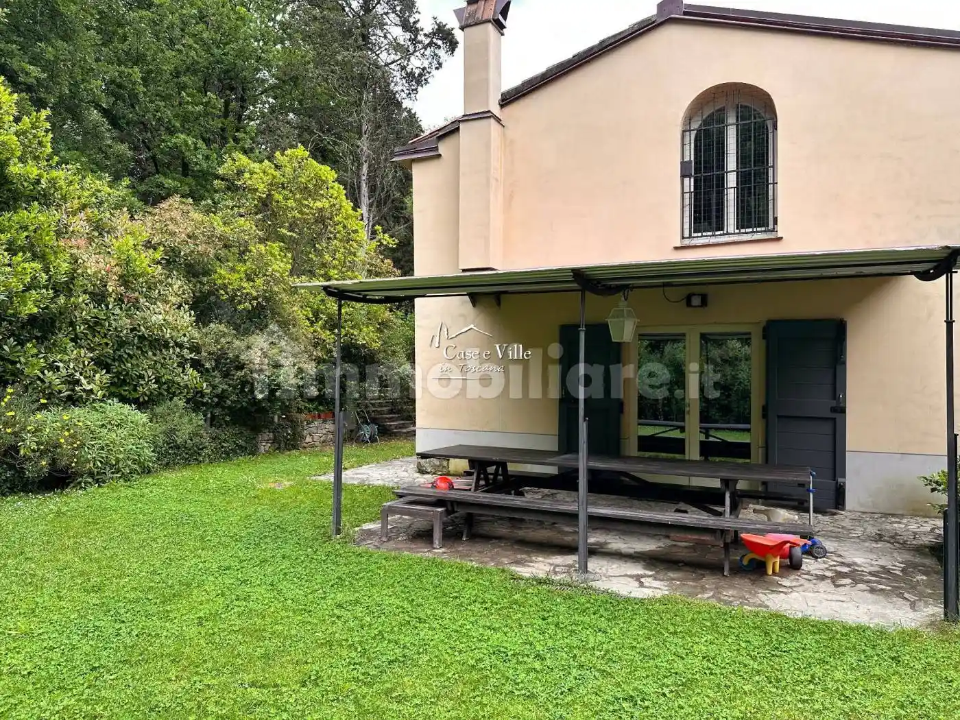 Rustico - Casale in vendita a Montemurlo