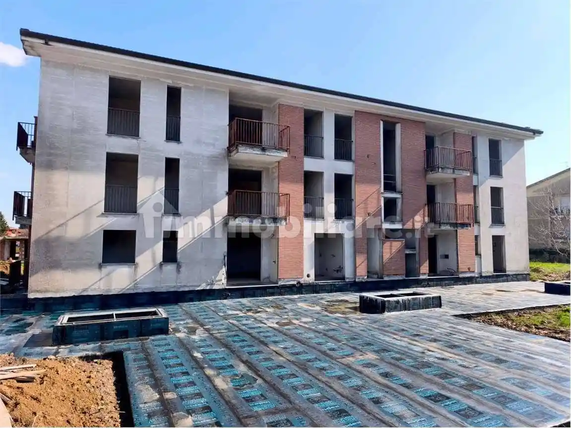 Appartamento in vendita a Varallo Pombia