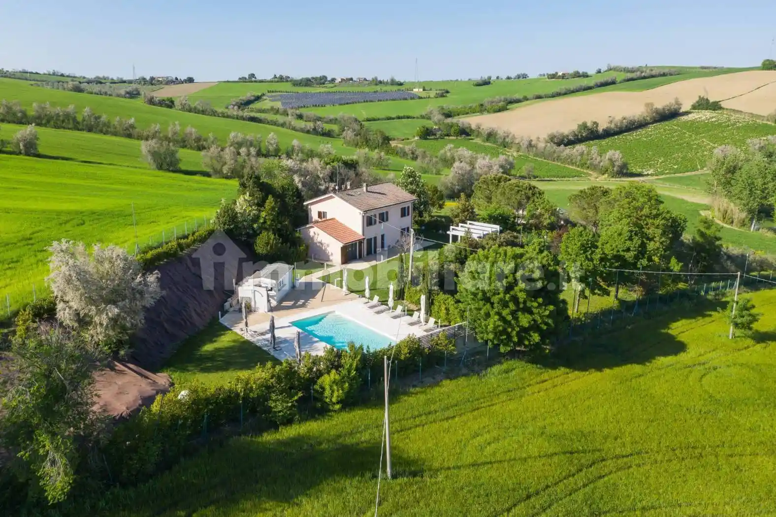 Villa in vendita a Cartoceto