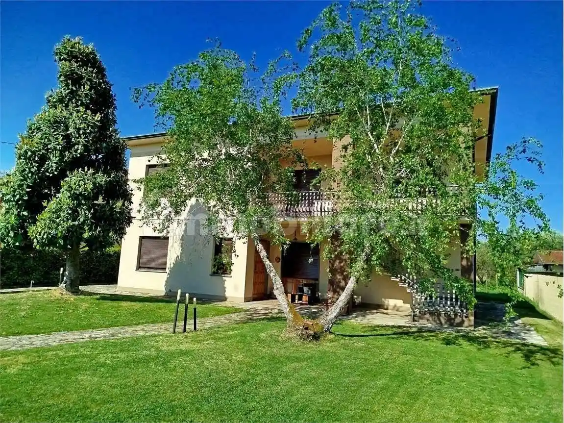 Villa in vendita a Capannori