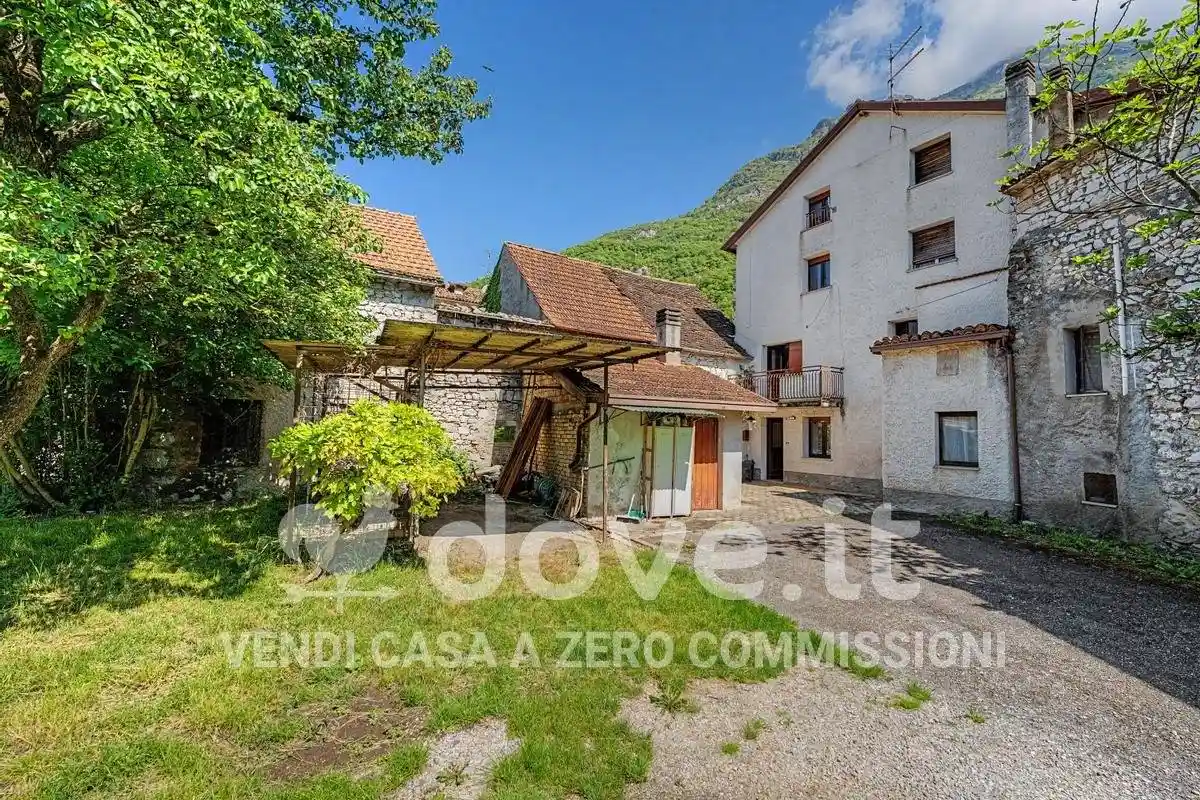 Casa indipendente in vendita a Ponte nelle Alpi