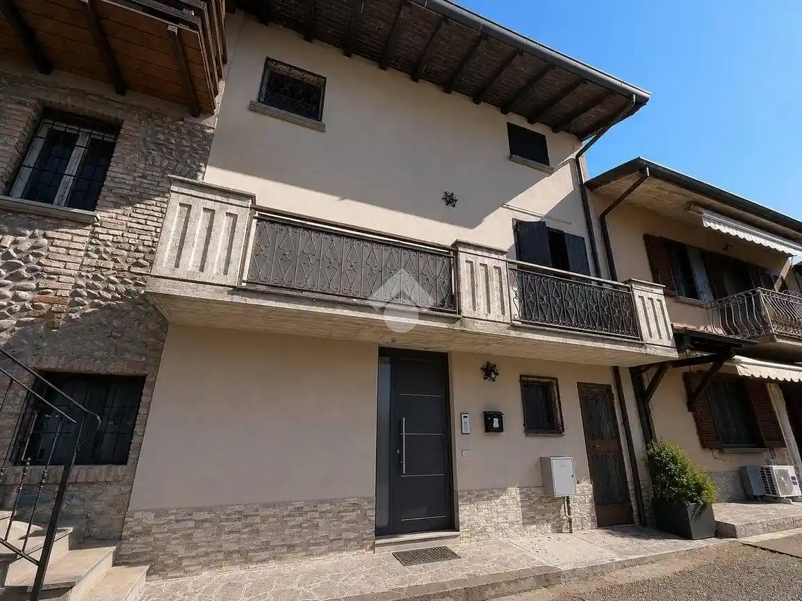 Rustico - Casale in vendita a Cologno al Serio