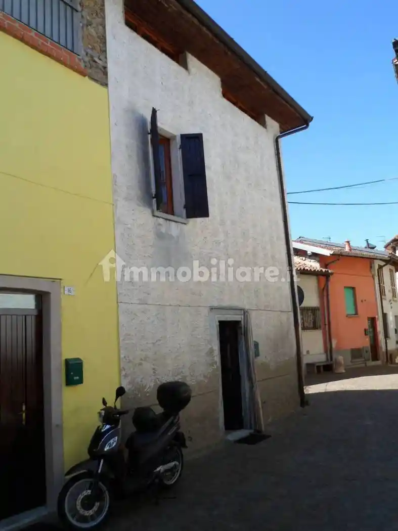 Appartamento in vendita a Cugliate-Fabiasco