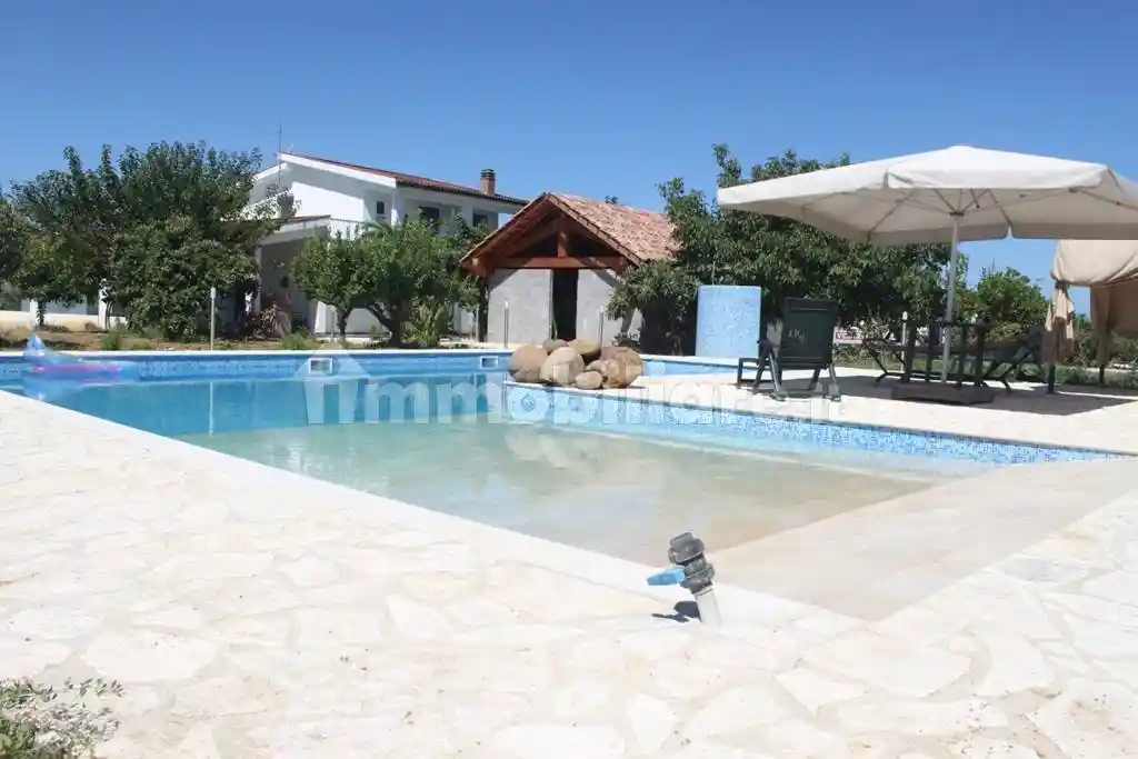 Villa in vendita a Partinico