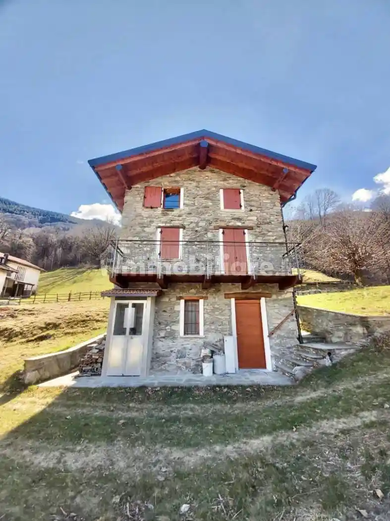 Rustico - Casale in vendita a Gravedona ed Uniti