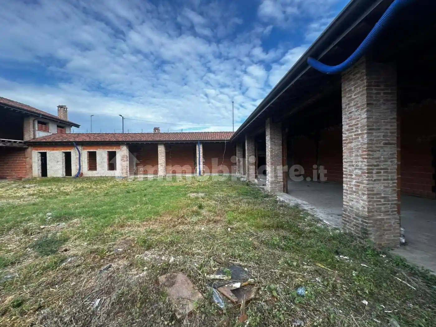 Rustico - Casale in vendita a Brescia