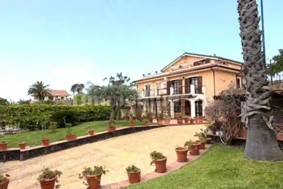 Villa in vendita a Pedara