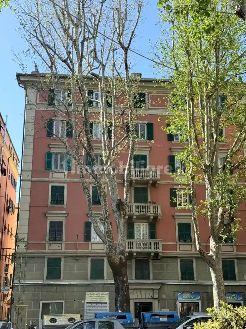 Appartamento in vendita a Genova