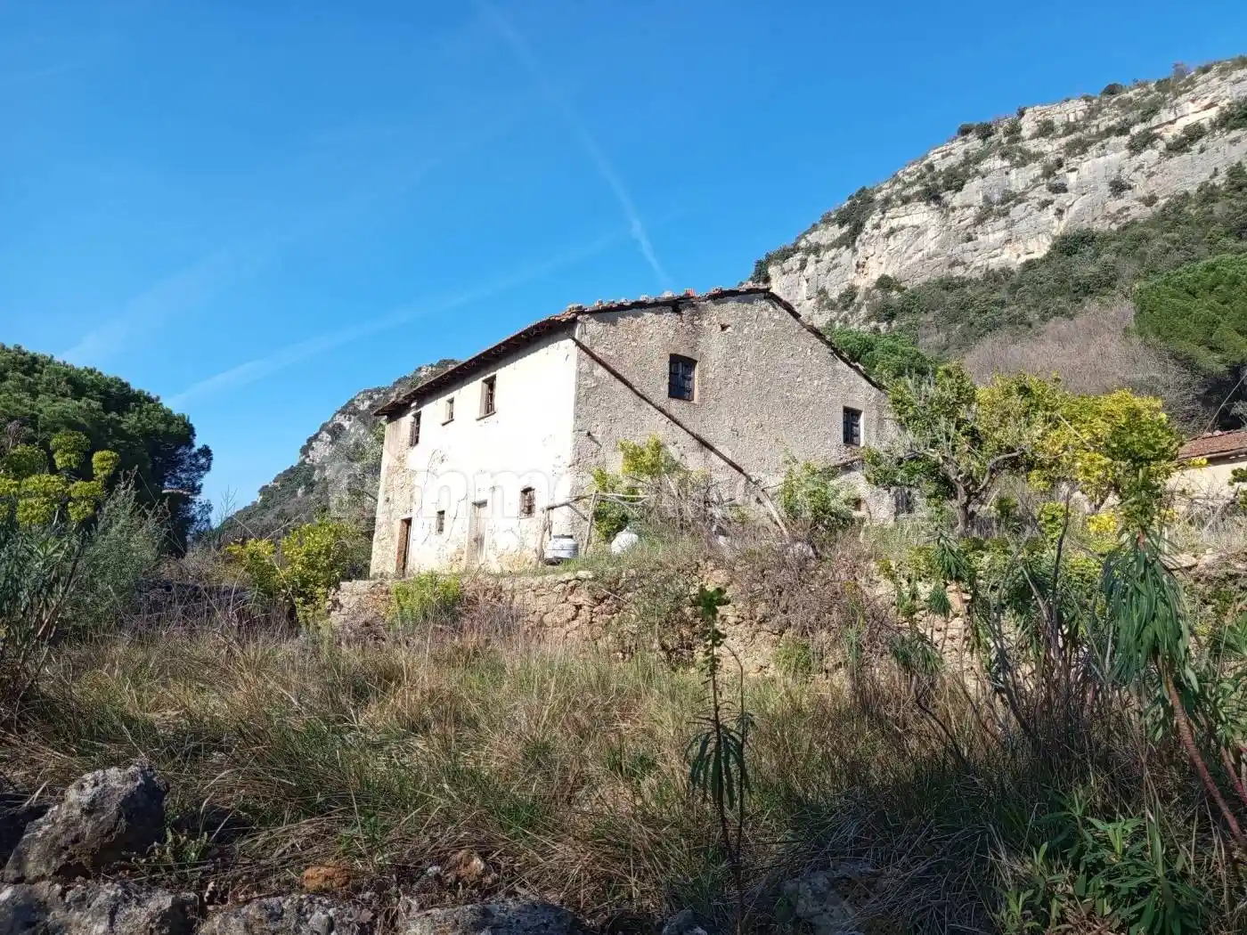 Rustico - Casale in vendita a Finale Ligure
