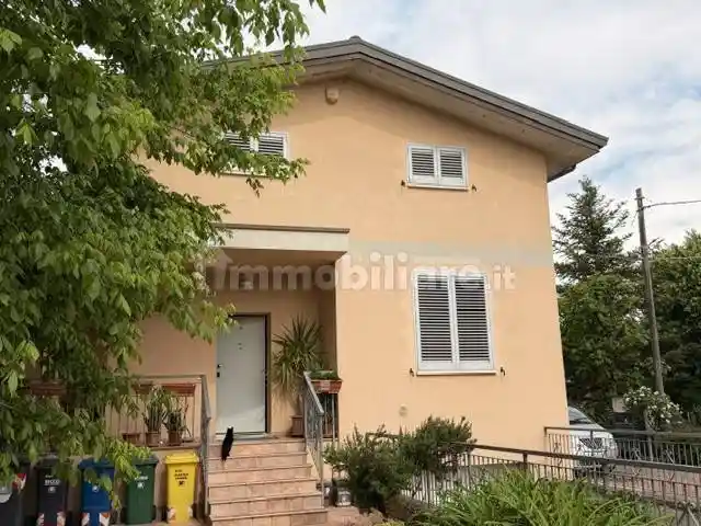Villa in vendita a Forlimpopoli