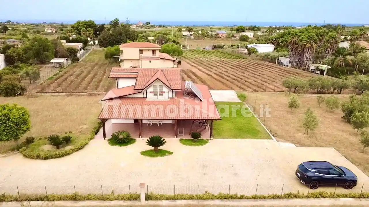 Villa in affitto a Partinico