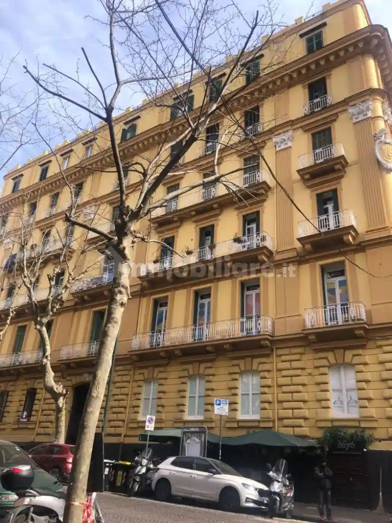 Appartamento in affitto a Napoli