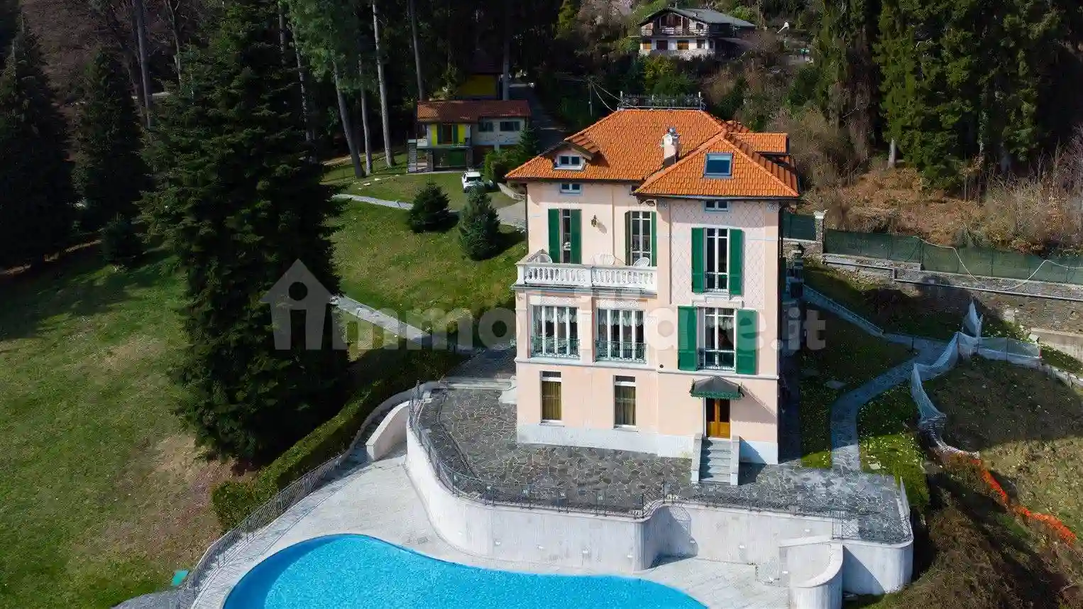 Villa - foto 2