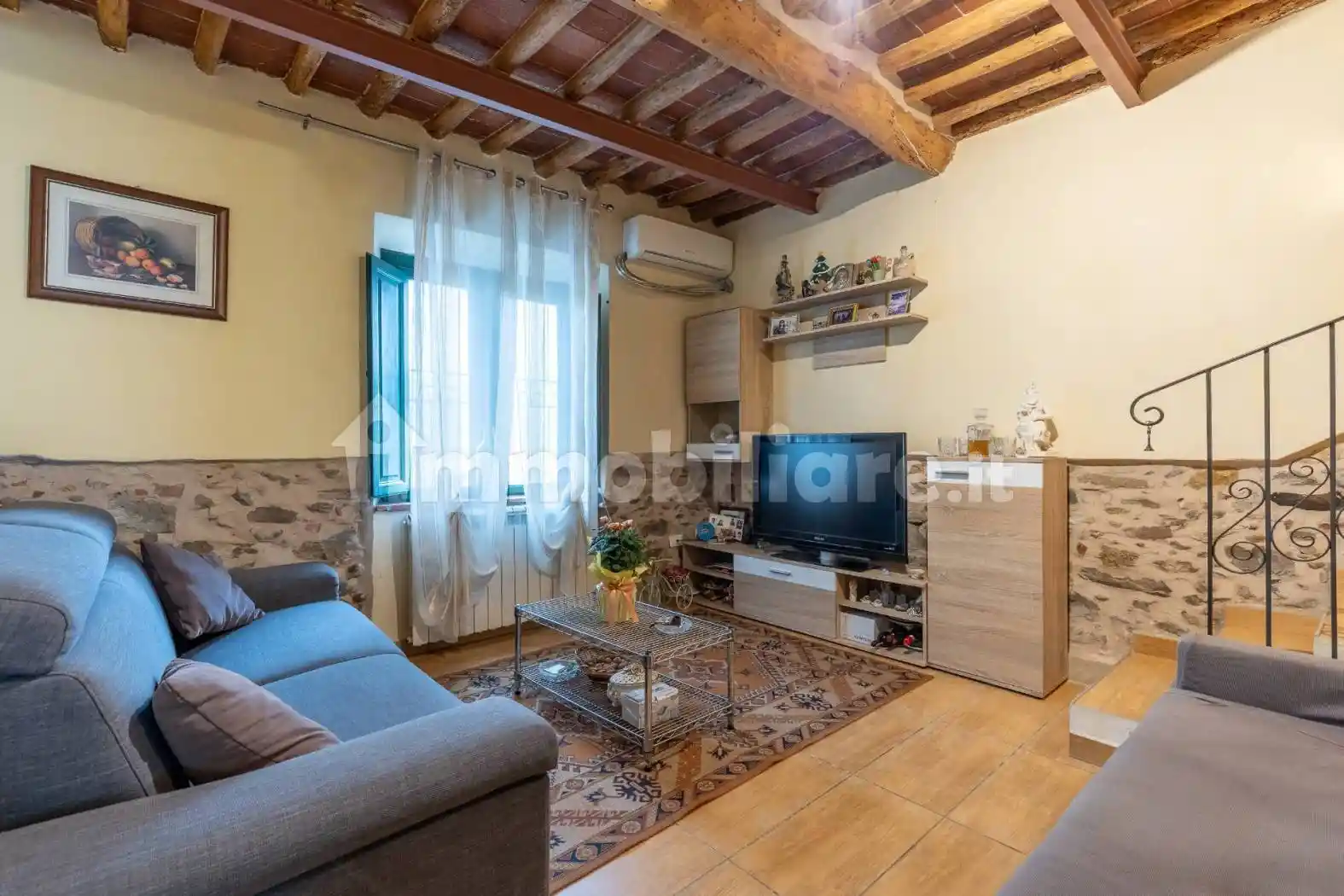Rustico - Casale in vendita a Lucca