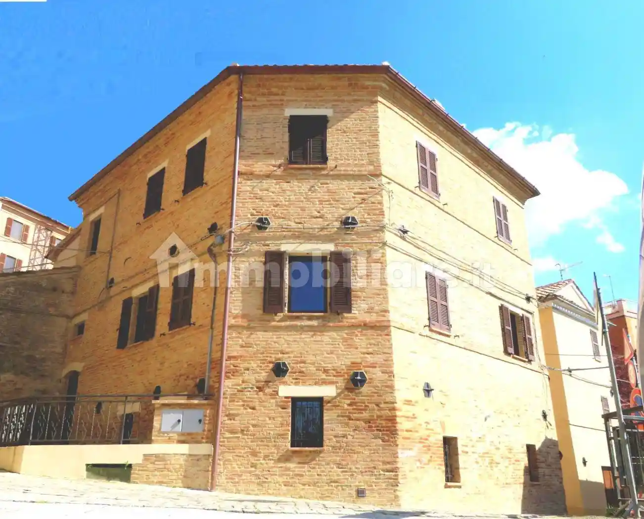 Appartamento in vendita a Sant'Angelo in Pontano