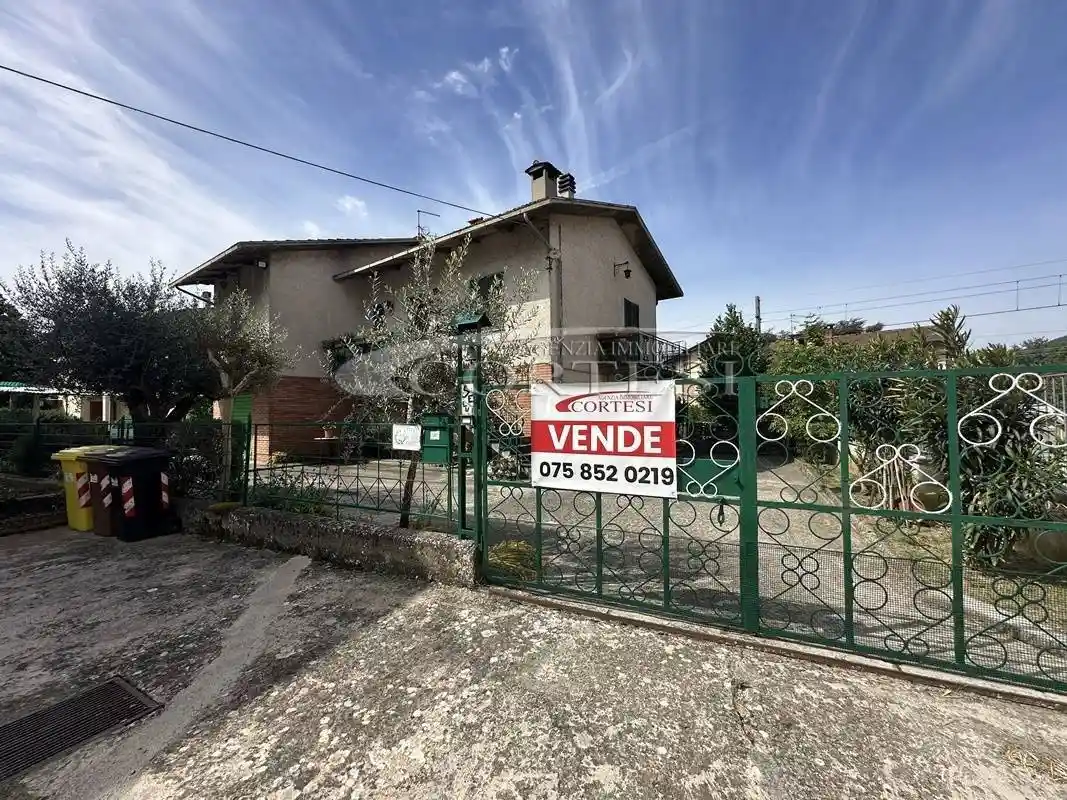 Rustico - Casale in vendita a Città di Castello